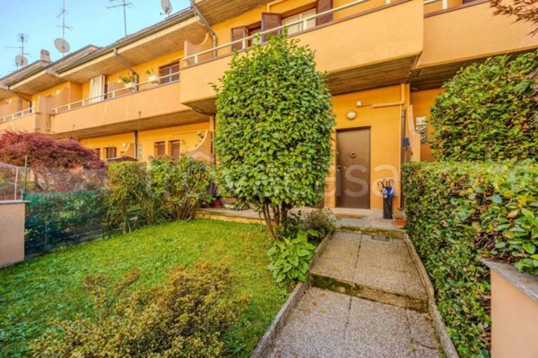 casa indipendente in vendita ad Arese