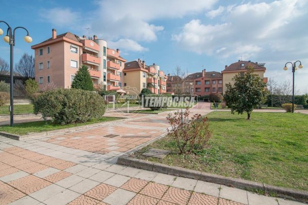 appartamento in vendita ad Arese