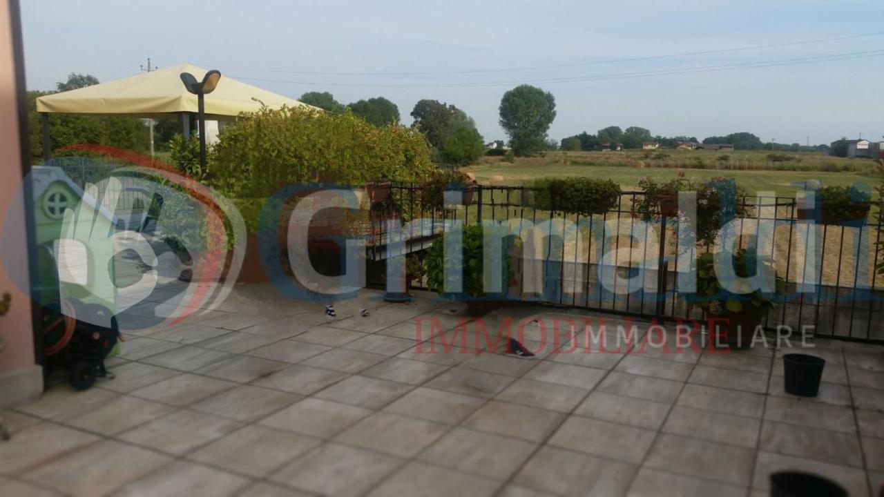 appartamento in vendita ad Arese