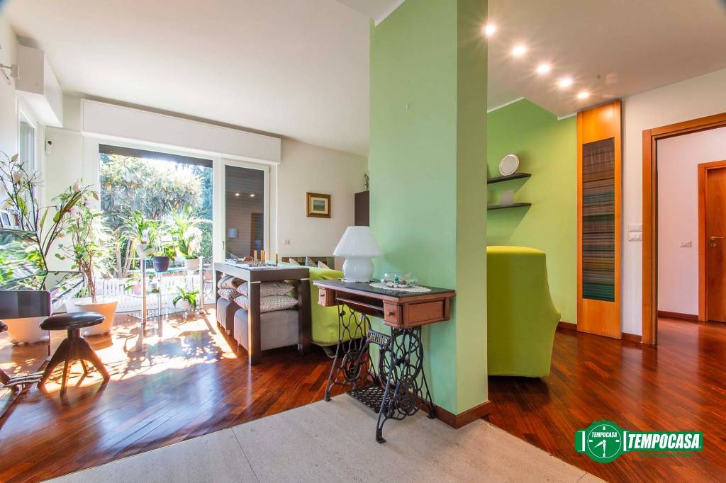 casa indipendente in vendita ad Arese