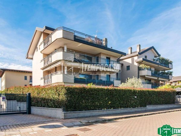 appartamento in vendita ad Arese