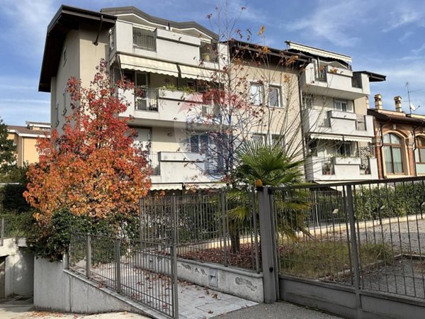 appartamento in vendita ad Arese