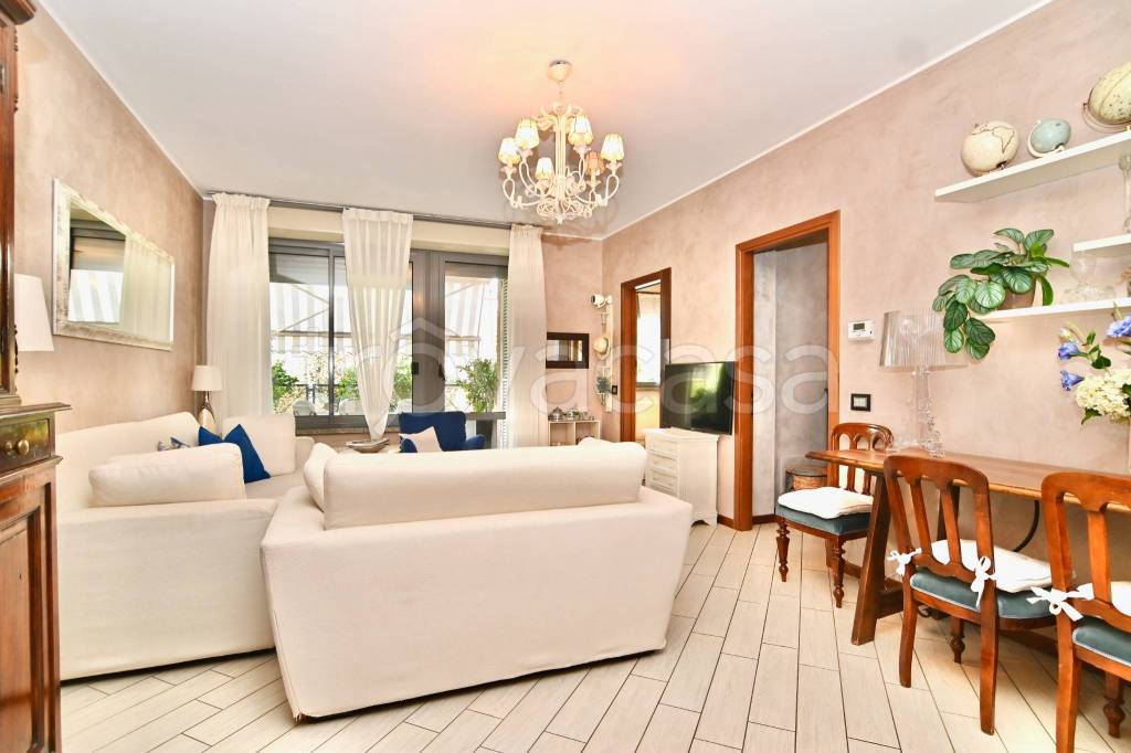 appartamento in vendita ad Arese