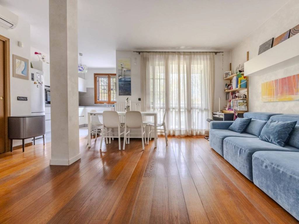 appartamento in vendita ad Arese