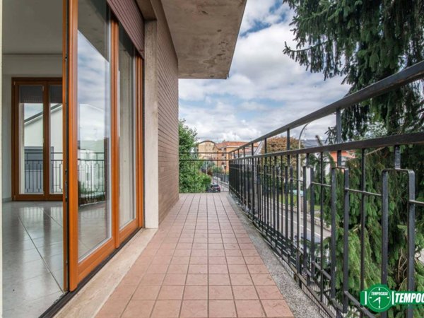 appartamento in vendita ad Arese