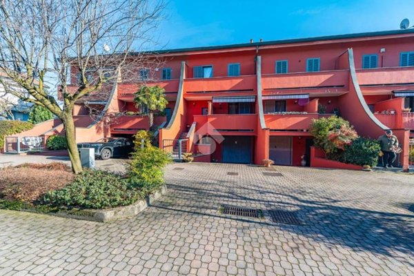 casa indipendente in vendita ad Arese