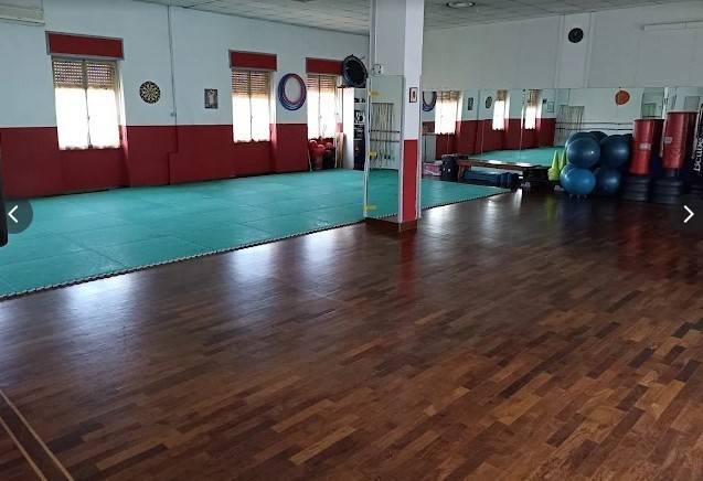 negozio in vendita ad Arese