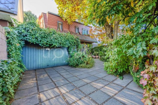 casa indipendente in vendita ad Arese