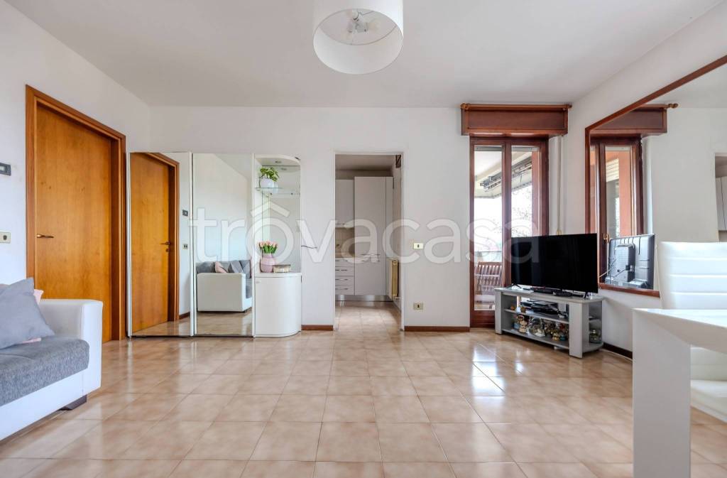 appartamento in vendita ad Arese