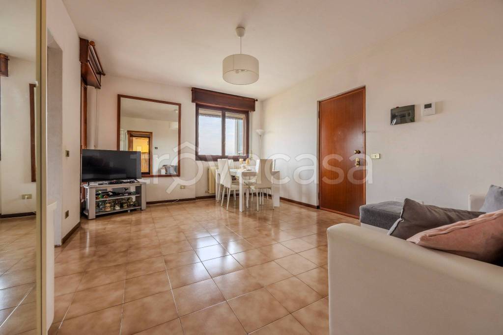 appartamento in vendita ad Arese