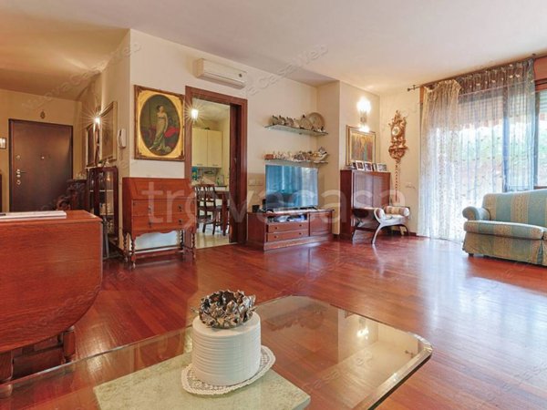 appartamento in vendita ad Arese