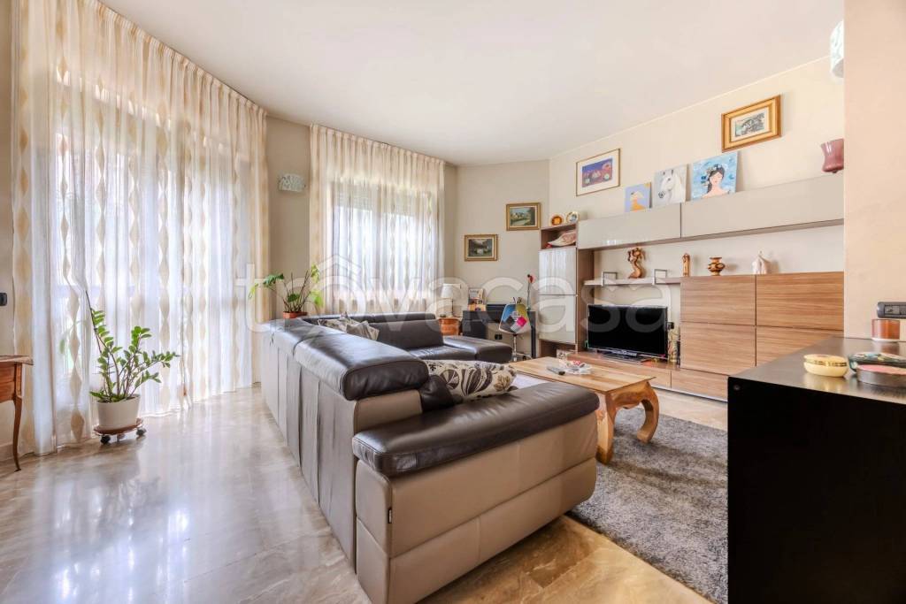 appartamento in vendita ad Arese