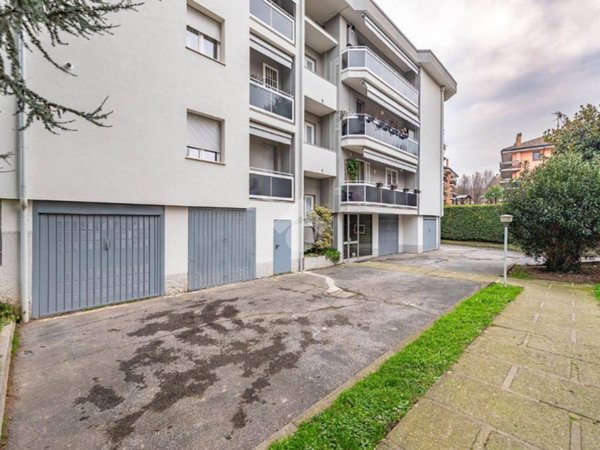 appartamento in vendita ad Arese