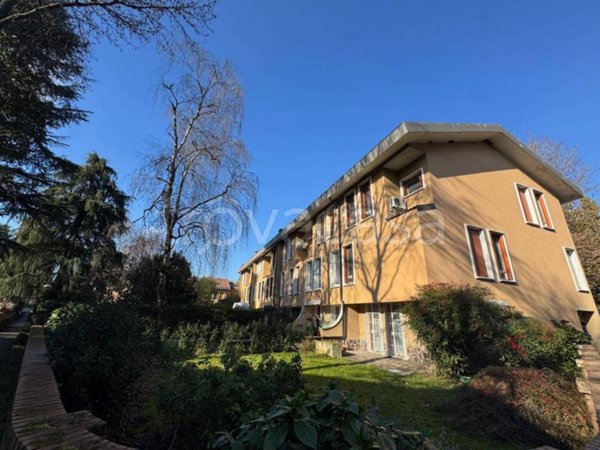 casa indipendente in vendita ad Arese