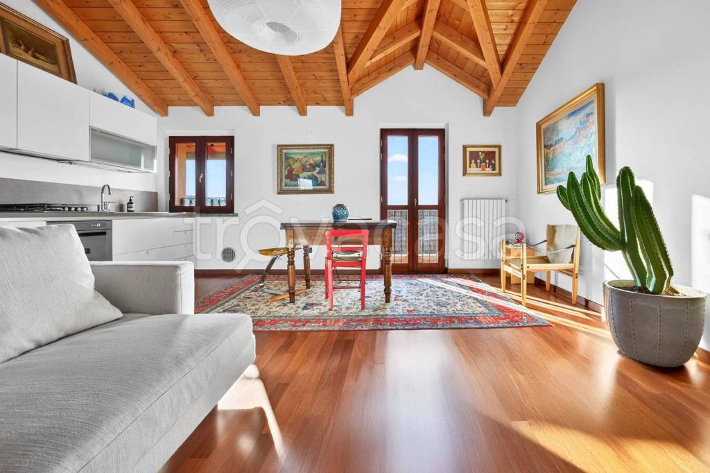 appartamento in vendita ad Arese