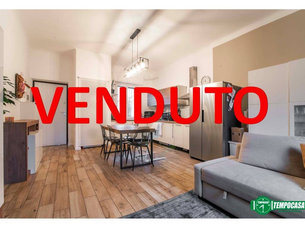appartamento in vendita ad Arese in zona Valera