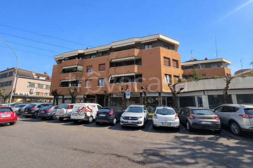 appartamento in vendita ad Arese
