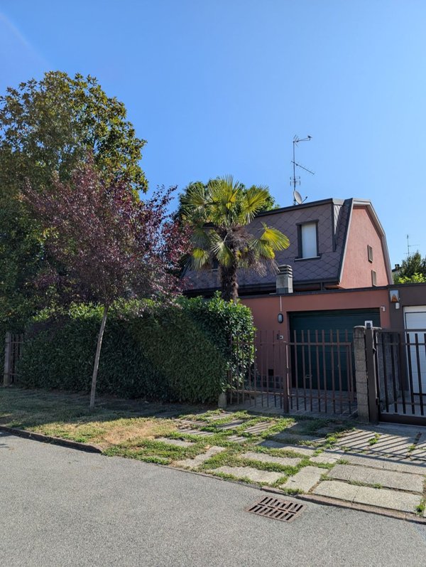 casa indipendente in vendita ad Arese