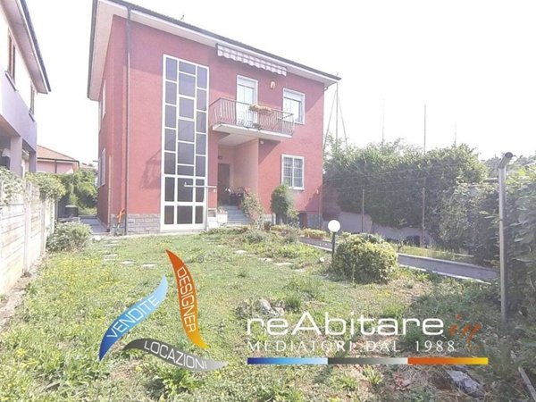 casa indipendente in vendita ad Arese