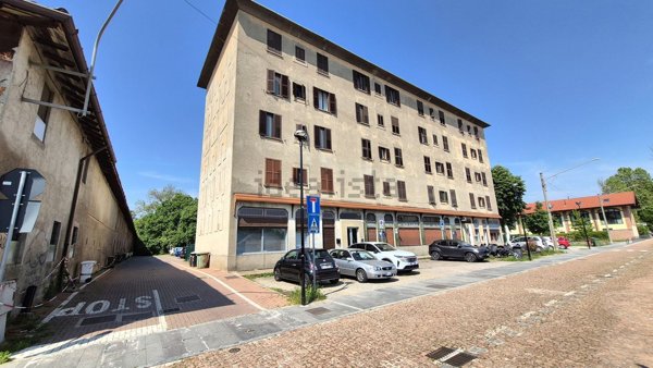 appartamento in vendita ad Arese in zona Valera