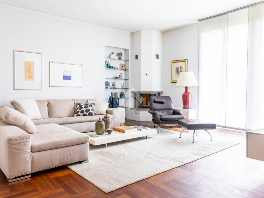 casa indipendente in vendita ad Arese