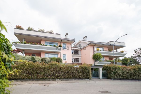 appartamento in vendita ad Arese