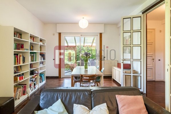 casa indipendente in vendita ad Arese