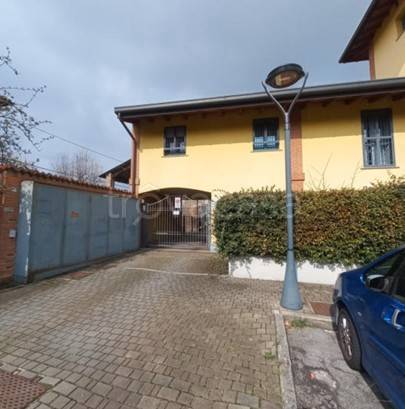 appartamento in vendita ad Arese