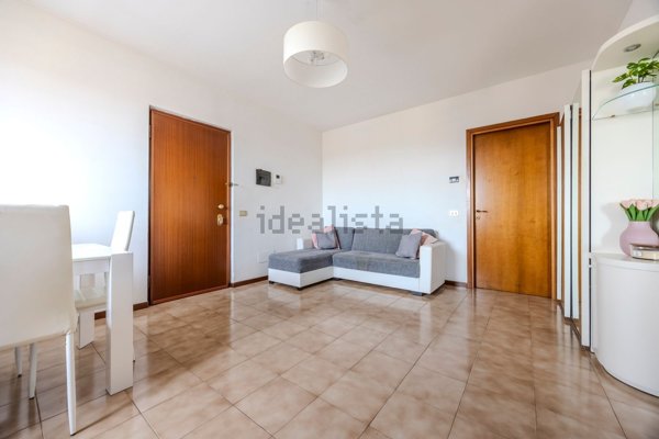 appartamento in vendita ad Arese in zona Valera