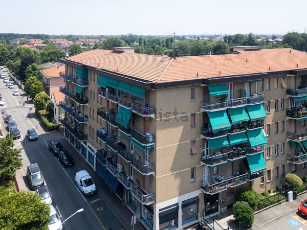 appartamento in vendita ad Arese