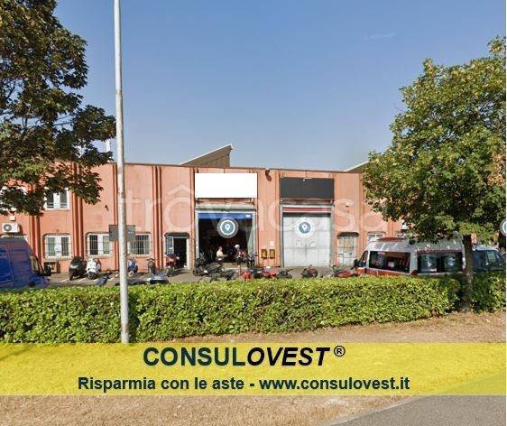 locale commerciale in vendita ad Arese in zona Valera