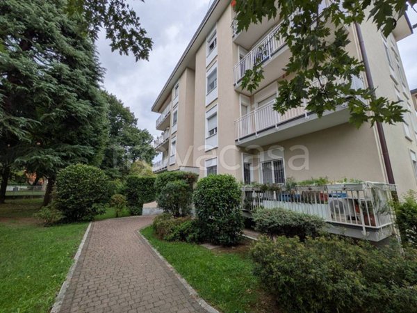 appartamento in vendita ad Arese