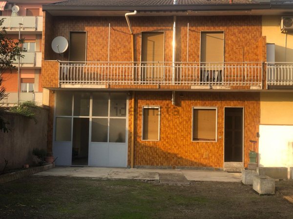 appartamento in vendita ad Arluno