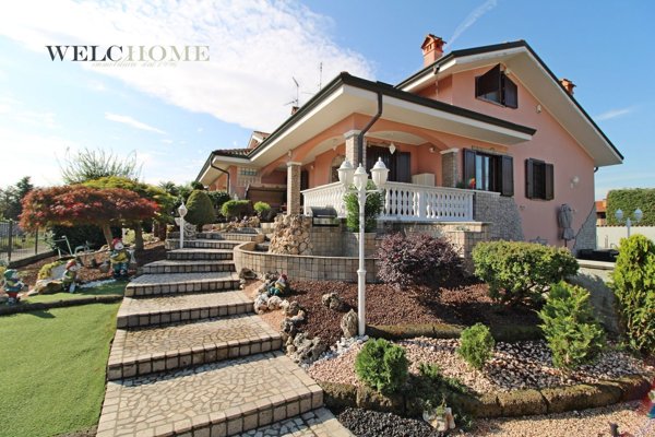 casa indipendente in vendita ad Arluno