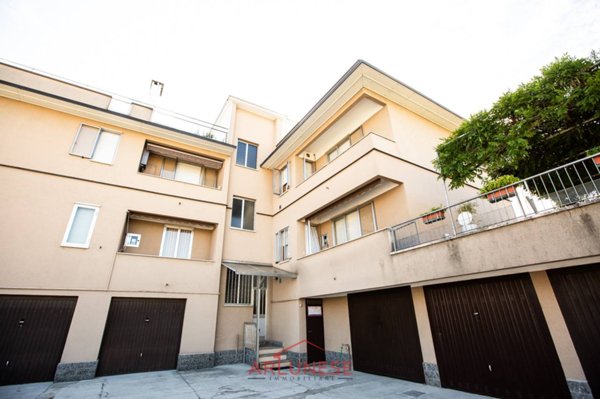 locale di sgombero in vendita ad Arluno