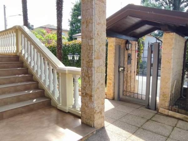 casa indipendente in vendita ad Arluno