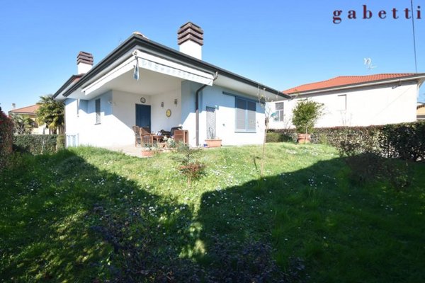 casa indipendente in vendita ad Arluno