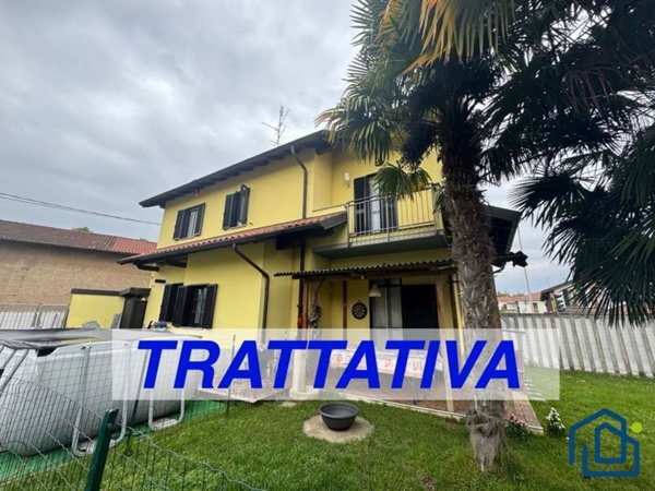 casa indipendente in vendita ad Arluno in zona Rogorotto