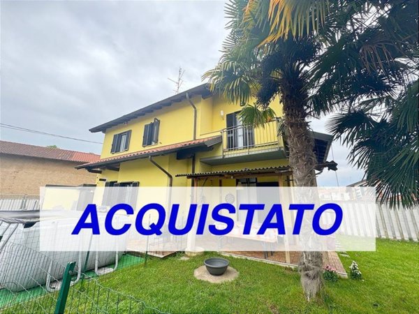casa indipendente in vendita ad Arluno in zona Rogorotto