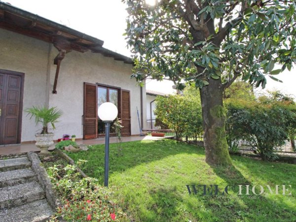 casa indipendente in vendita ad Arluno