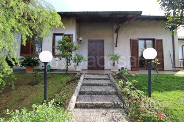 casa indipendente in vendita ad Arluno