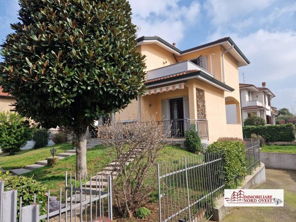 casa indipendente in vendita ad Arluno