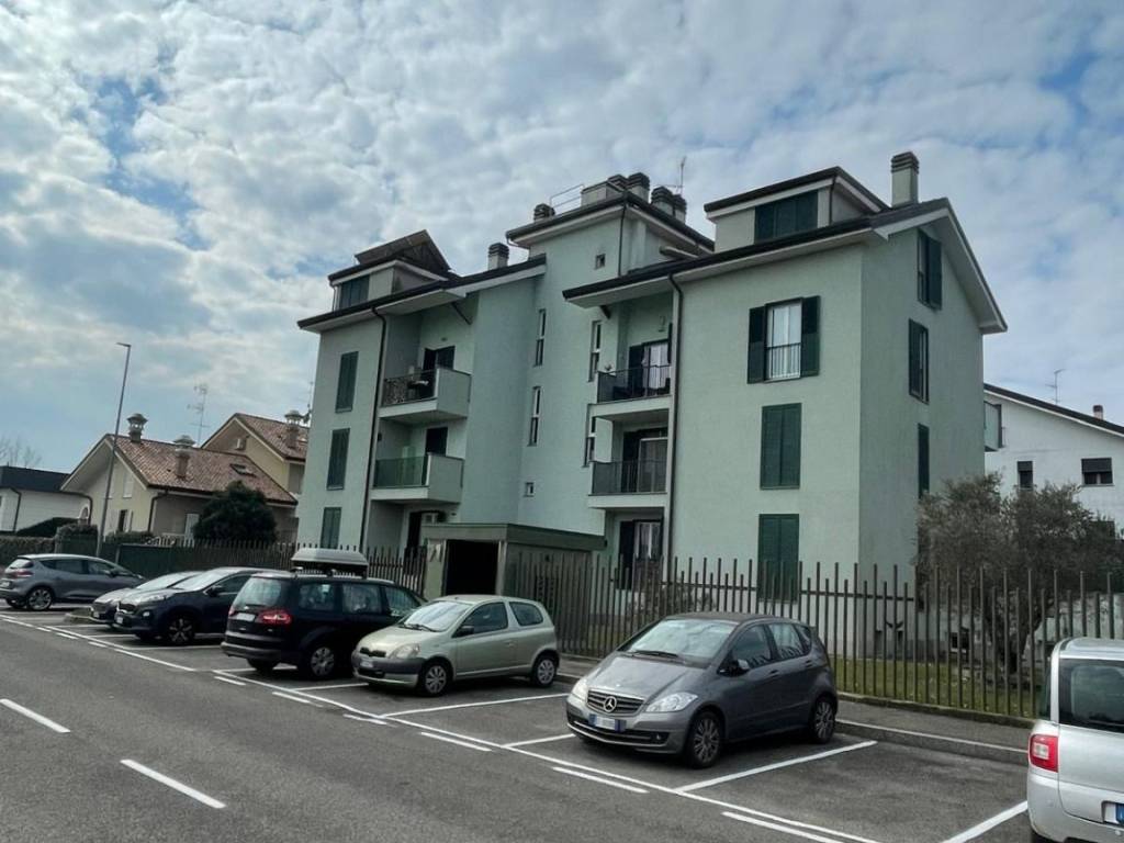 appartamento in vendita ad Arluno