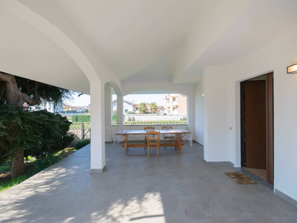 casa indipendente in vendita ad Arluno