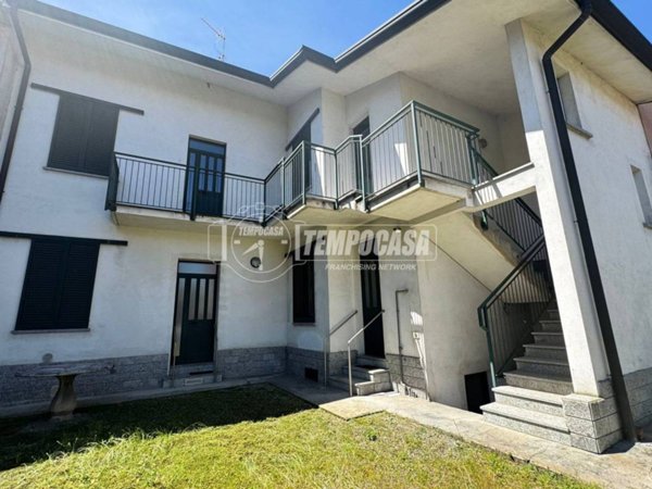 casa indipendente in vendita ad Arluno