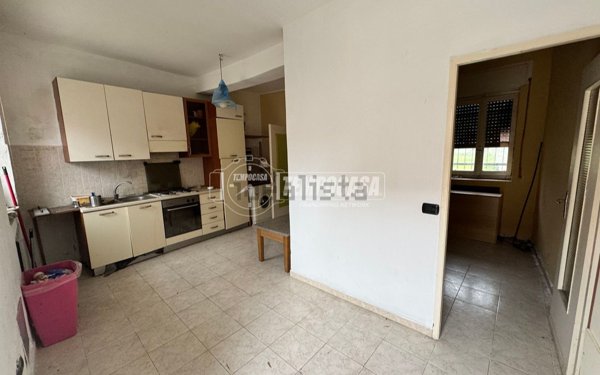 appartamento in vendita ad Arluno in zona Rogorotto