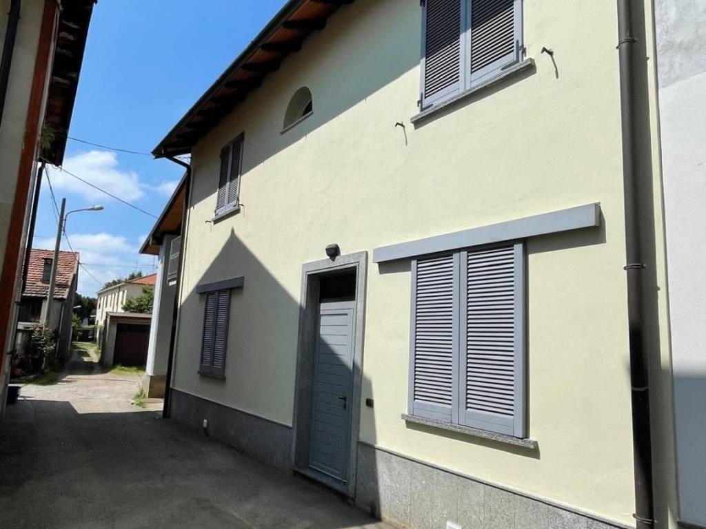 casa indipendente in vendita ad Arluno