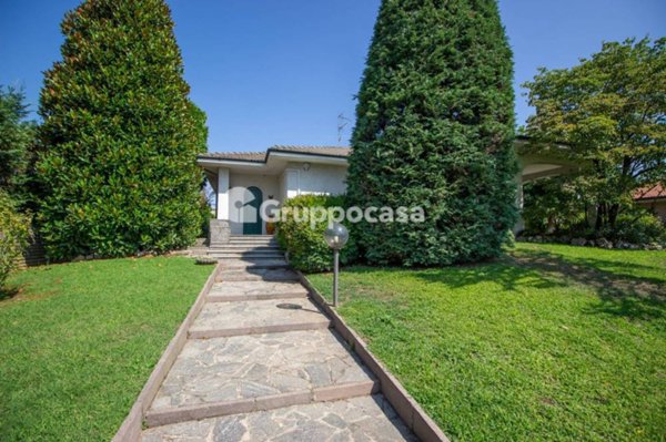casa indipendente in vendita ad Arluno