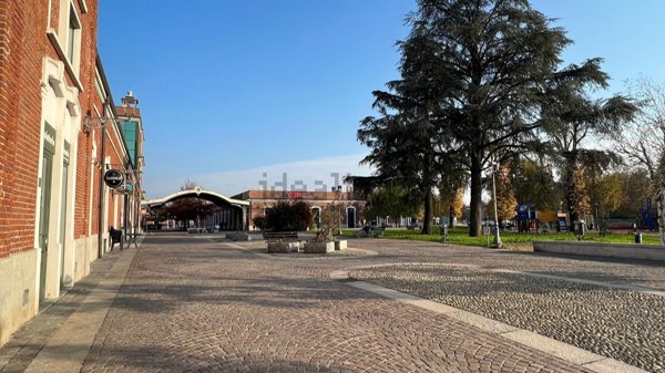 locale commerciale in vendita ad Arluno