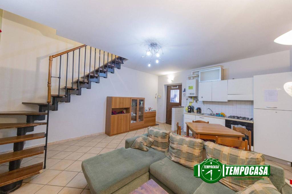 casa indipendente in vendita ad Arluno